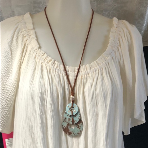 Necklace - Picture 1 of 4